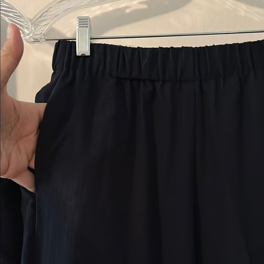 Pretty garden two-piece Elegant Navy and White pantsuit, Size S - Picture 12 of 16